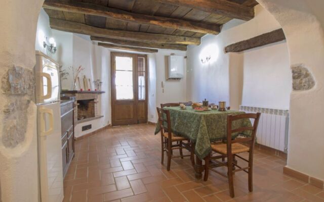 Santa Fiora retreat 31548