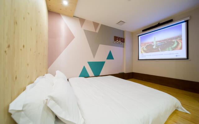 Elan Inn Zhengzhou University Town Fuwai Fangte Green Expo Park