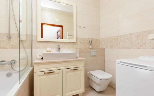 Apartment Polkowska Warsaw by Renters