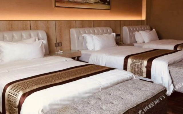 Sky Mall Hotel