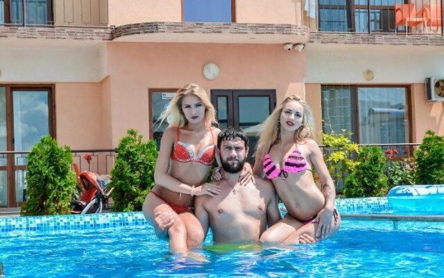 Отель «Гранд Море»