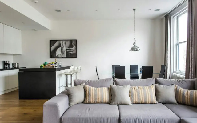 Cromwell Road II by Onefinestay