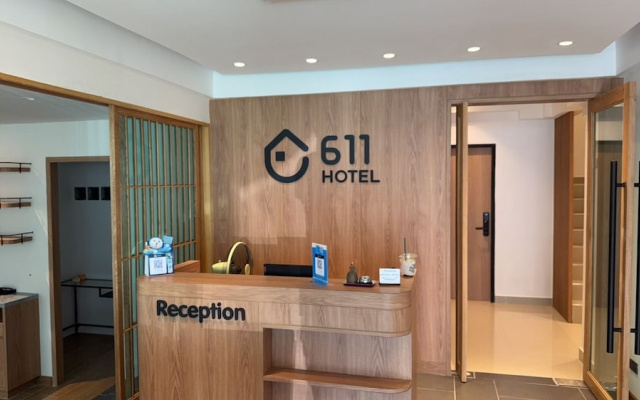 611 Hotel