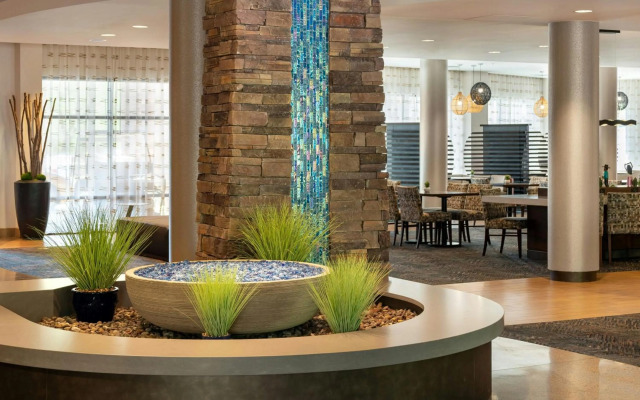 Courtyard Scottsdale Salt River