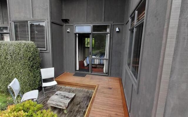 Piha Beachstay - Hostel