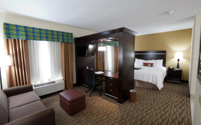 Hampton Inn & Suites Dallas I-30 Cockrell Hill