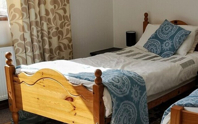 Beautiful Castle View House, Tullaghanbawn