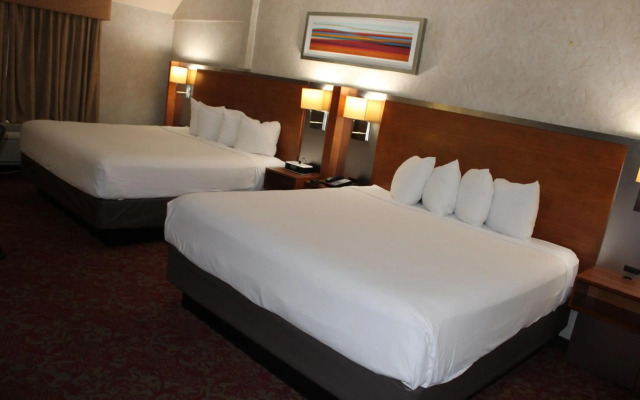 Clarion Hotel Bakersfield North