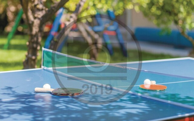 Amazing Home in Pasman With Wifi and 8 Bedrooms