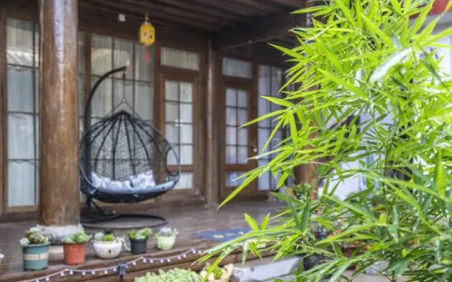 Quanningyue Inn