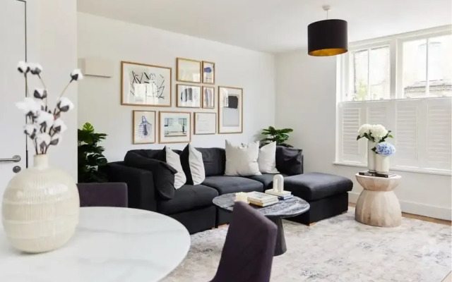 The Ravenscourt Park Escape - Bright 2bdr Flat
