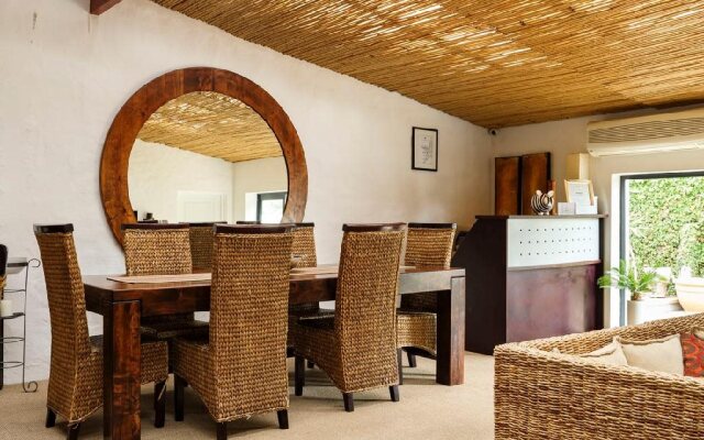 Hout & About Guest House