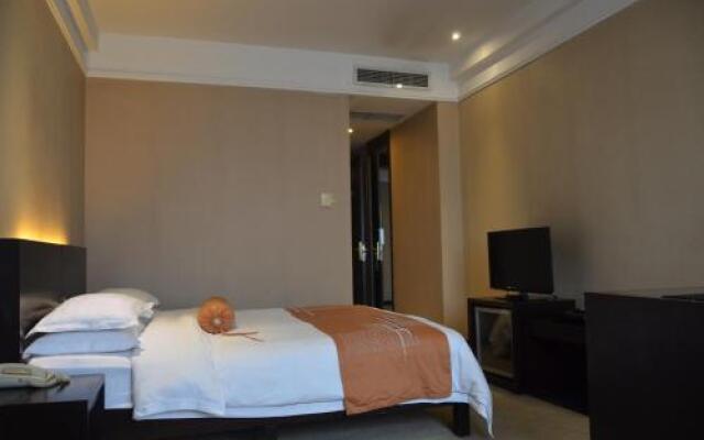 Nine Degrees Hotel