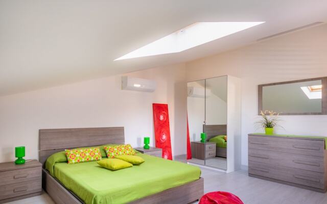 Dolce Mare, Villas