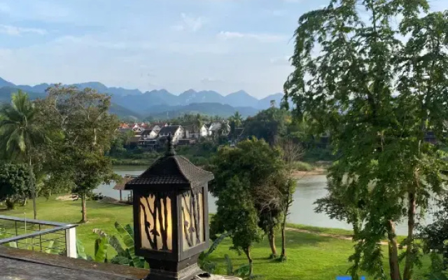 Meet Sunset Hostel Luang Prabang