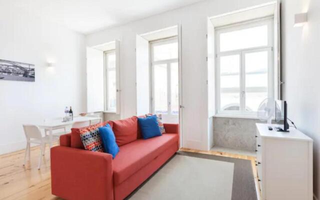 GuestReady - Oporto Sunset Blue Balcony