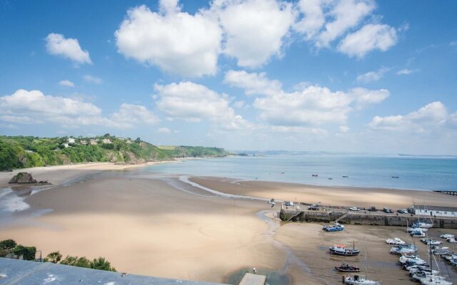 Rooftops - 1 Bedroom Apartment - Tenby
