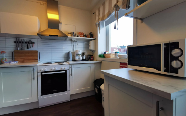 Midnattsol rom og hytter