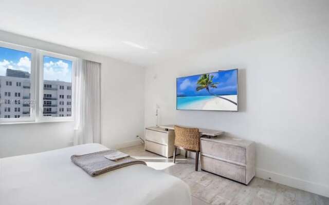 1 Homes South Beach - Private luxury condos- Ocean Front