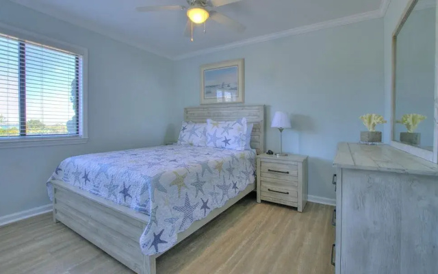Southwinds J6 2 Bedroom Condo by RedAwning