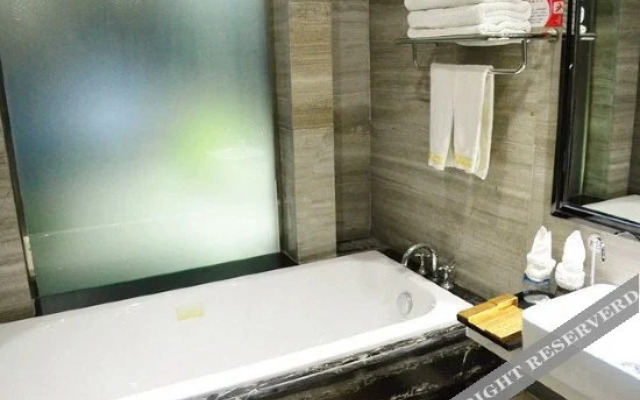 Lafei Royal Hotel