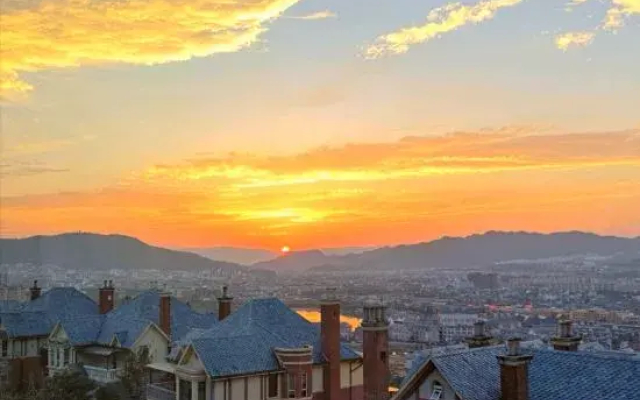 Dongshan No.92 Hot Spring Courtyard