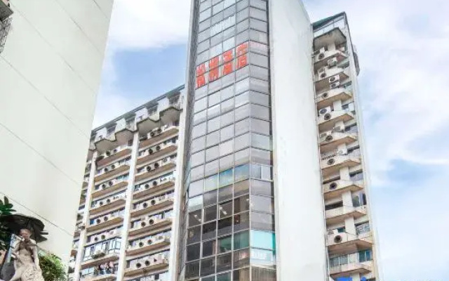 Songtong Hotel (Chongqing Jiefangbei Pedestrian Street)