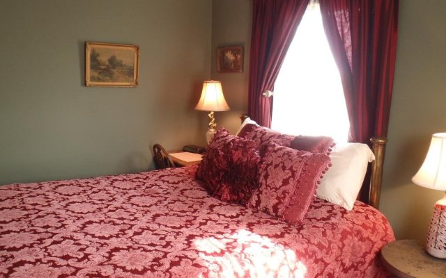 Haselwood Inn Bed & Breakfast