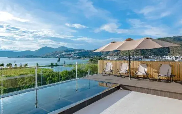 Yunlu Jingbo Sea View Resort Homestay