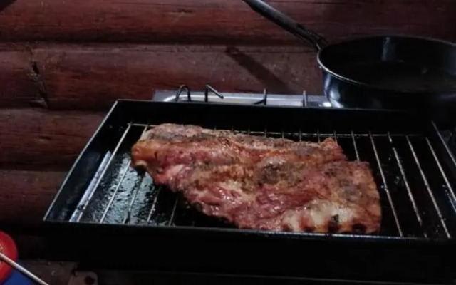 Cabaña de Troncos en la montaña