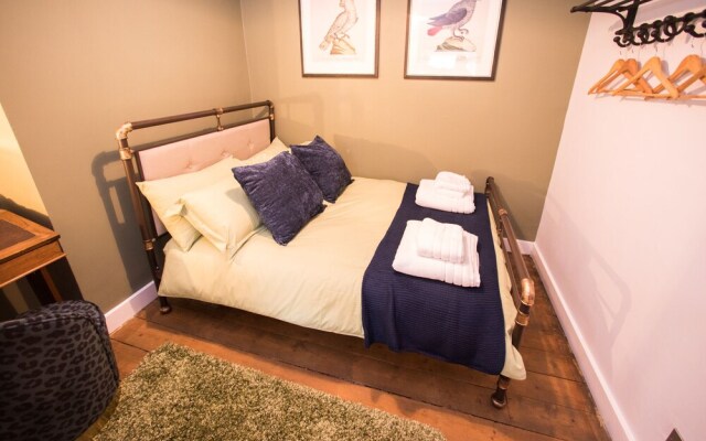 43 Brecon Beacon's Escape