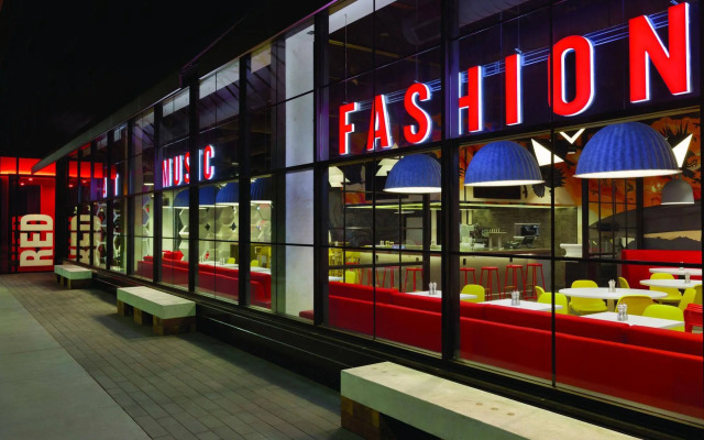 Radisson RED Minneapolis Downtown