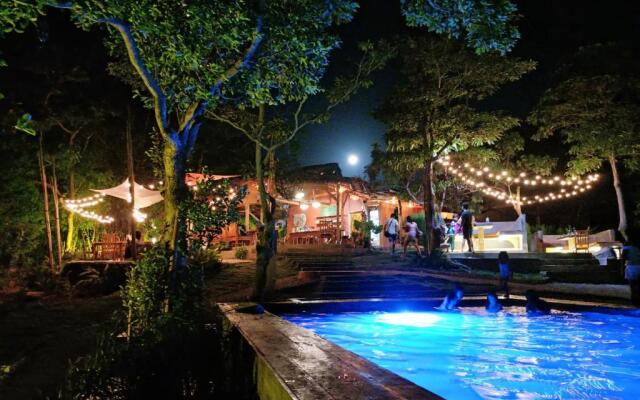 Nakabalo Guesthouse & Restaurant