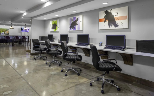 Fairfield Inn  Suites Dallas Downtown