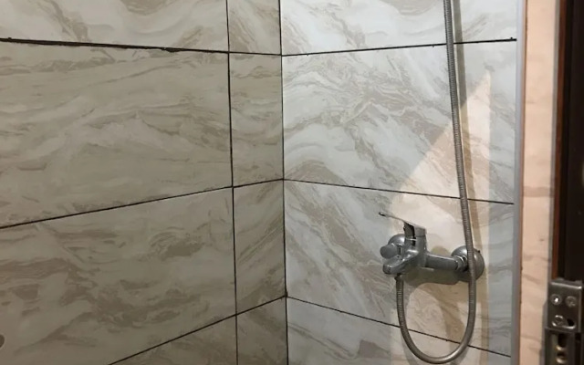 Saray Otel