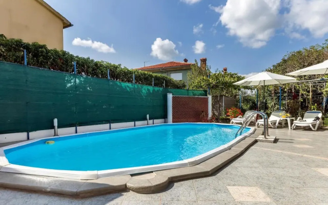 Amazing Home in Vinez With Wifi and 3 Bedrooms