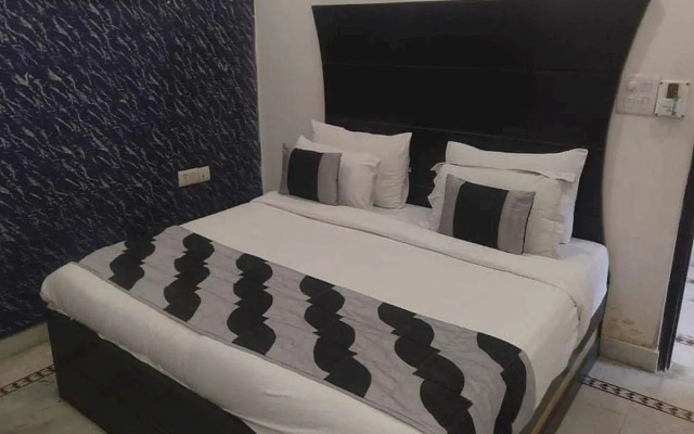 Oyo 701269 Royal View