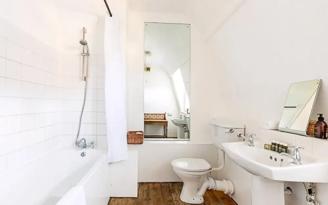 Sich - Warm & Inviting Flat by Liverpool Street