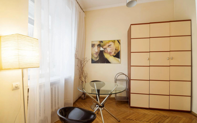 Апартаменти біля площі Ринок