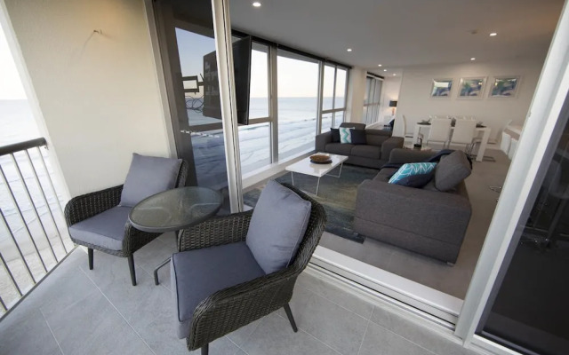 Golden Sands - Private Apartments