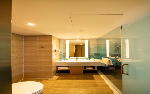 Holiday Inn Express Linyi Riverside by IHG