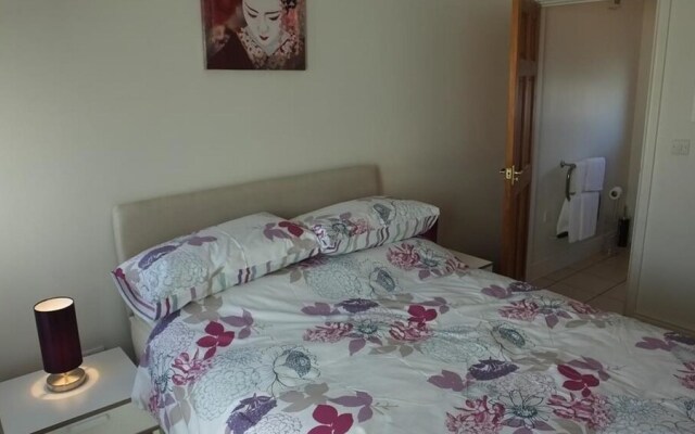 Freshwater Bay Hol Vge 11