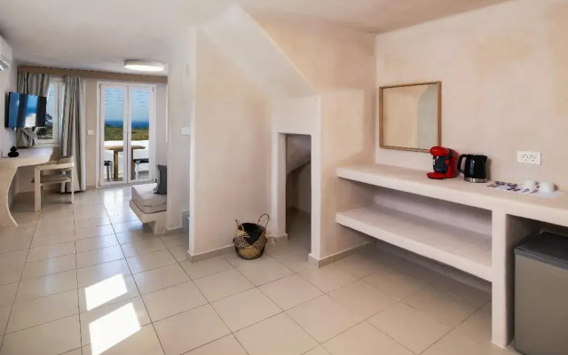 Aelia Luxury Suites