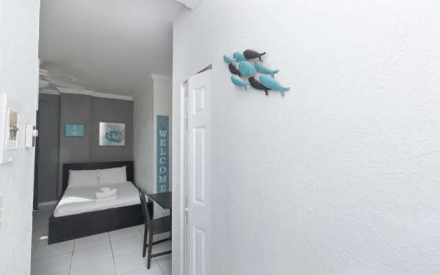 584 Ocean View Studio Hollywood Beach