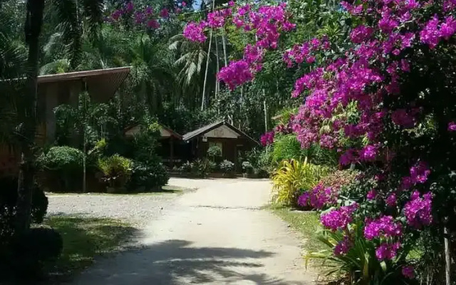 Baan Pak Rimkuen Resort