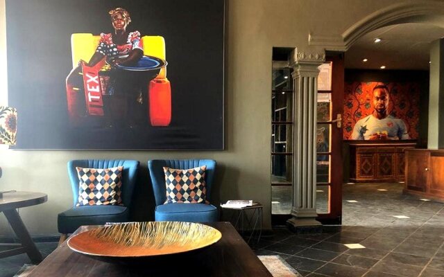 Elephant Springs Hotel