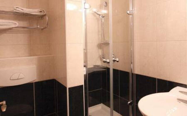 Hotel Relax Inn
