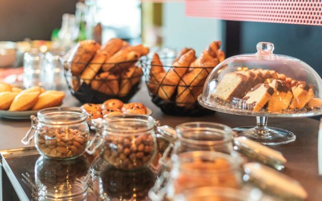 ibis Styles Lyon Meyzieu Arena Stadium