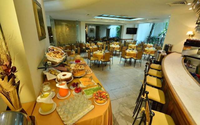 Oxford Hotel