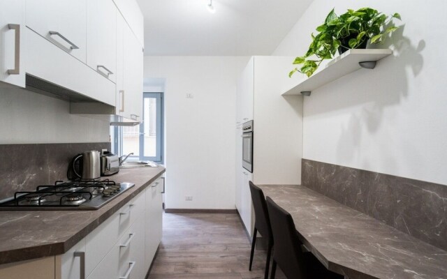 Garibaldi Apartments